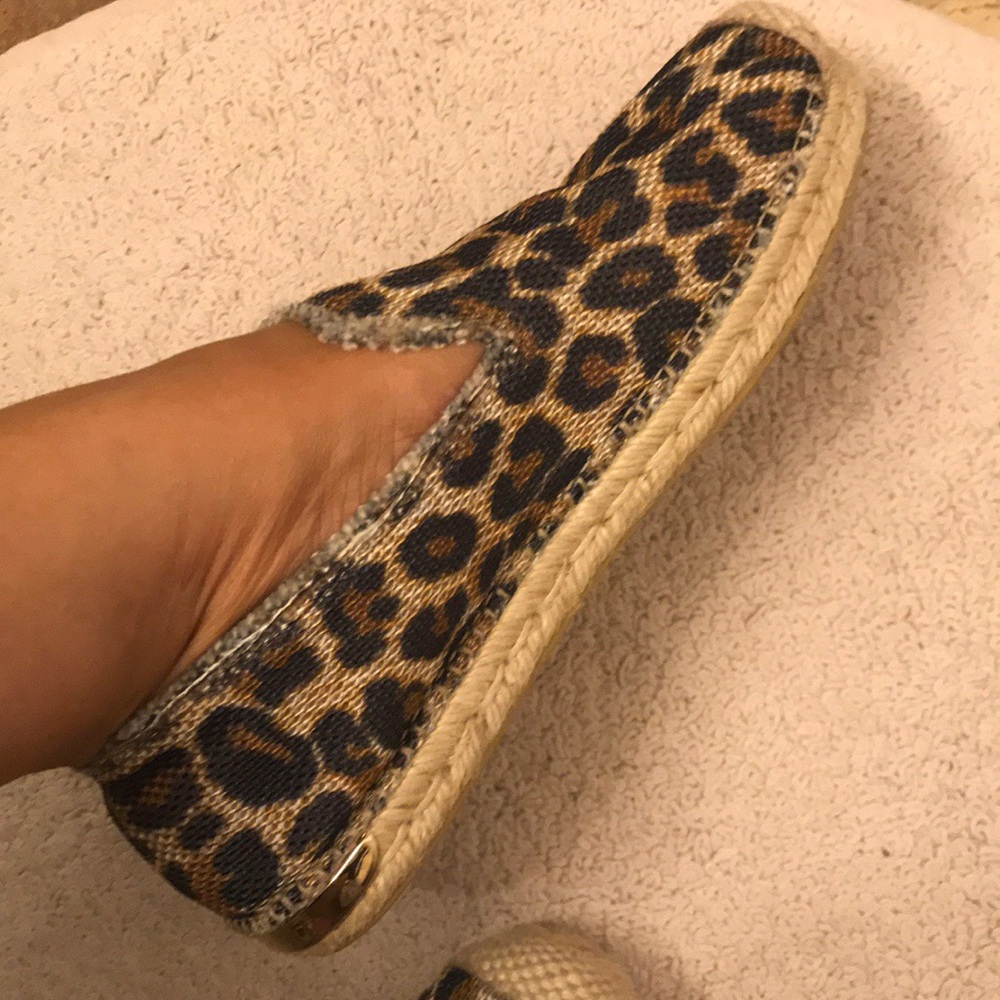 Shoes - Picture 2 of 3